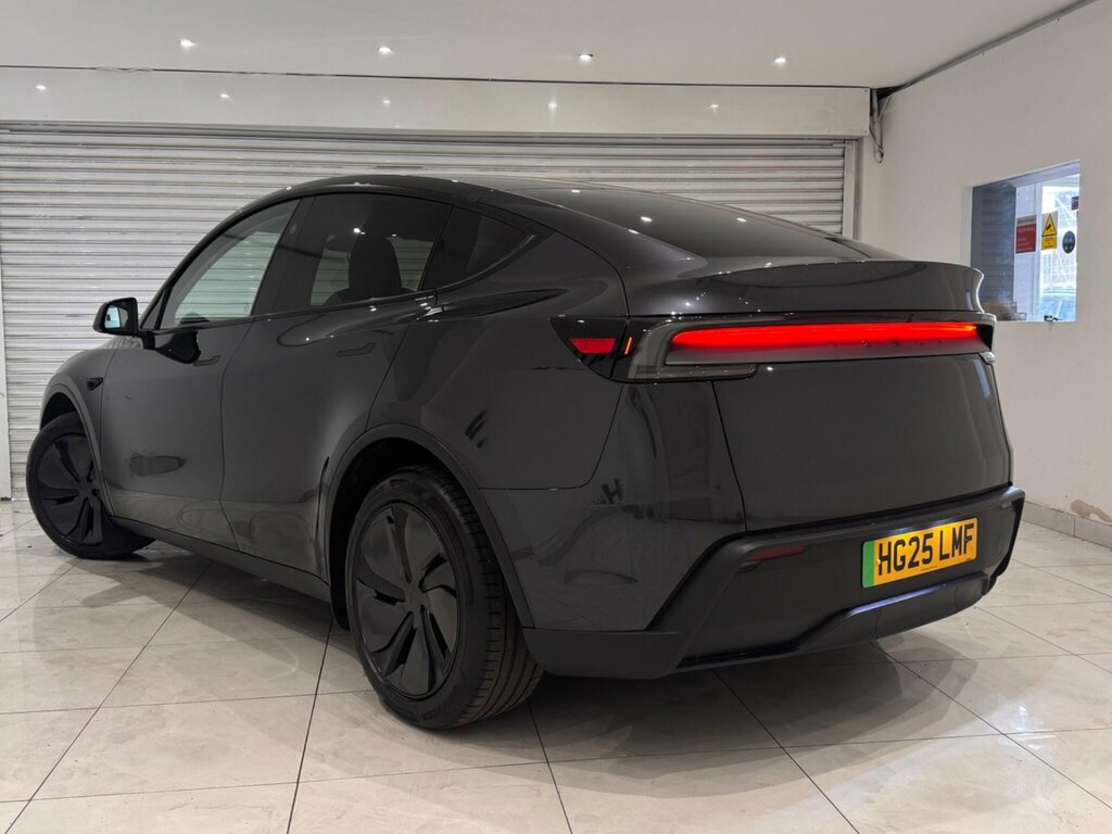 Tesla Model Y 62.5Kwh Suv Rwd 298 Ps Grey #4