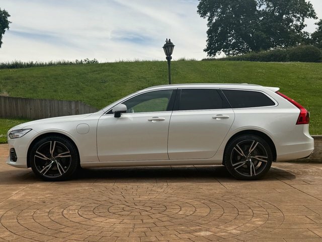 Volvo V90 2018 2.0H T8 Twin Engine 10.4Kwh R-design Pro Esta LS18SGV White #4