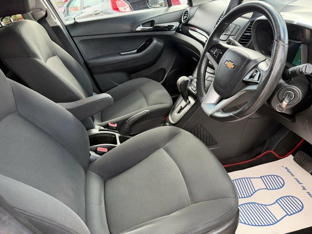 Chevrolet Orlando 2L Lt Red #4