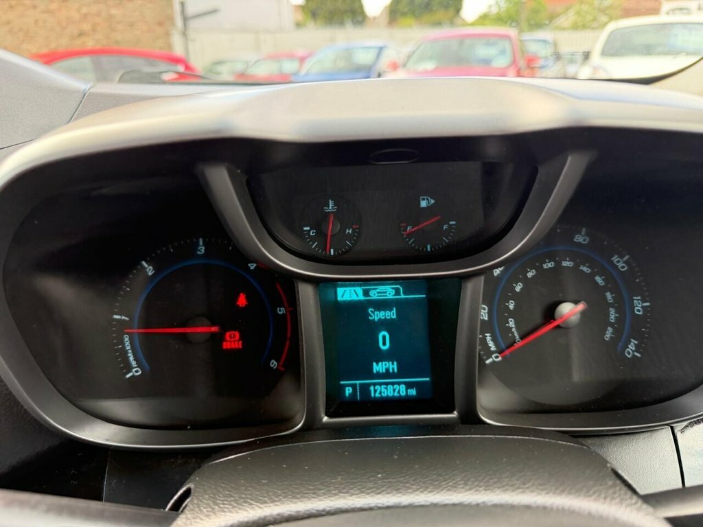 Chevrolet Orlando 2L Lt Red #5