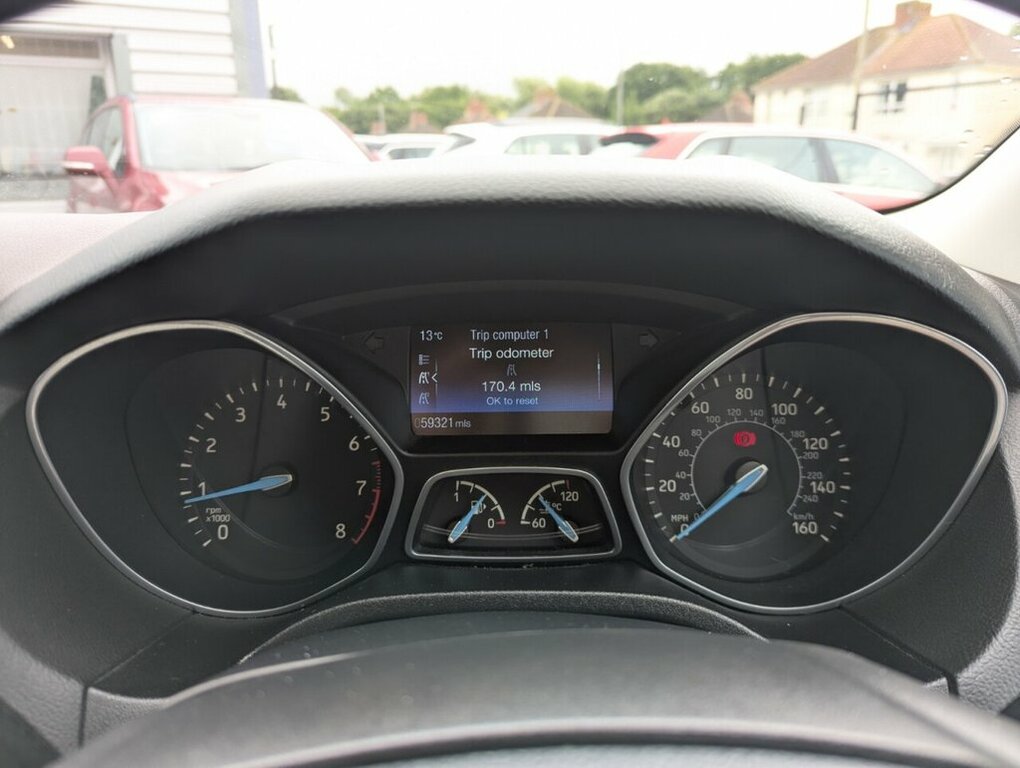 Ford Focus 1L Titanium White #5