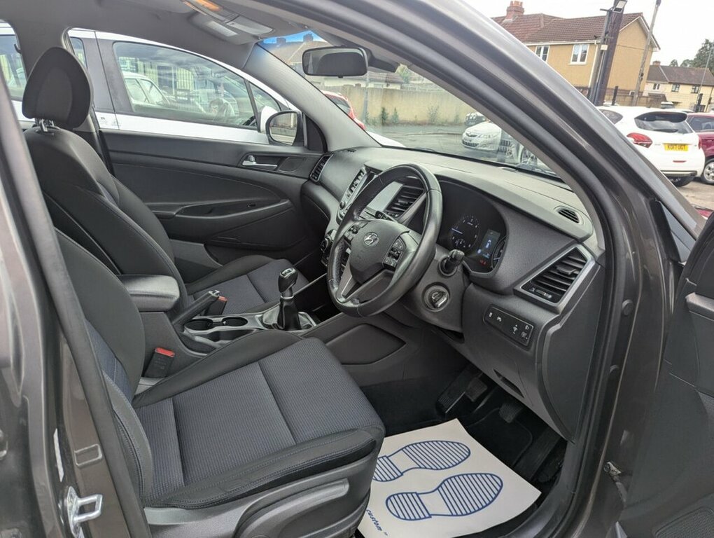 Hyundai Tucson  Blue #8