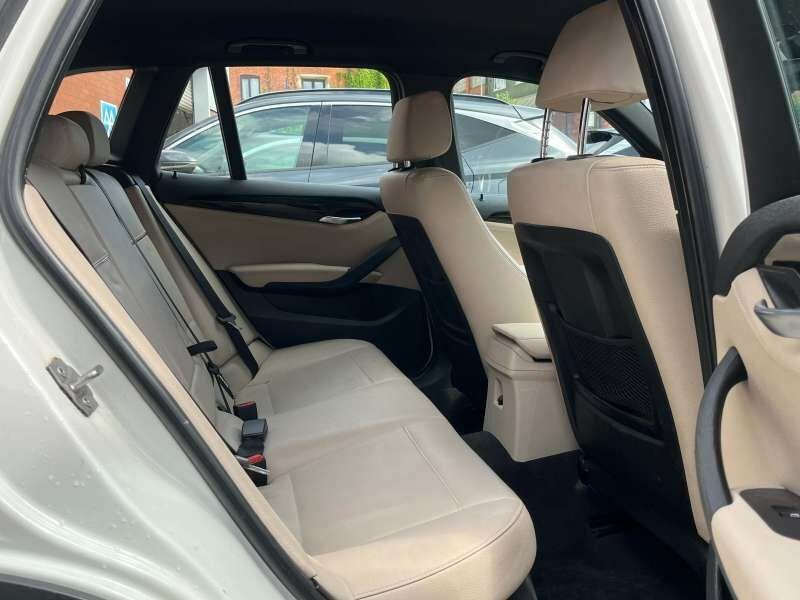 BMW X1 White #16