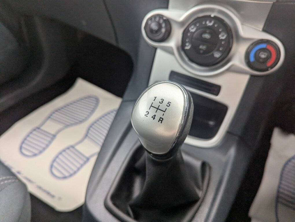 Ford Fiesta 1.2 Zetec Black #8