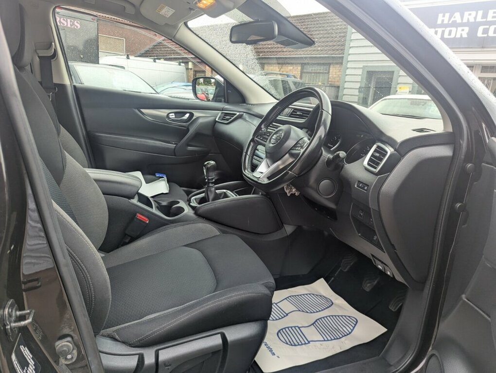 Nissan Qashqai 1.5L N-connecta Black #4