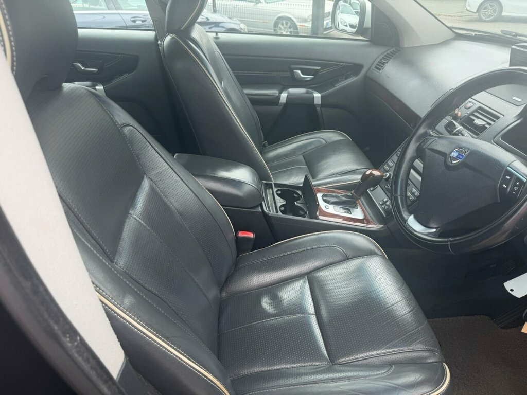 Volvo XC90 2.4 D5 200 Es Geartronic White #8