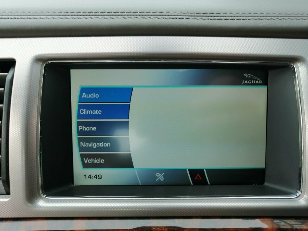 Jaguar XF Saloon Grey #5
