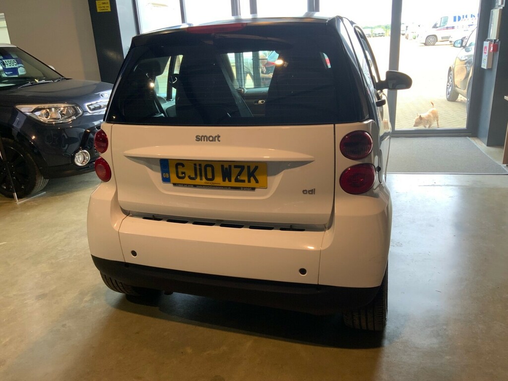 Smart Fortwo Coupe Cdi Pulse Softouch 2010 Coupe Au White #6