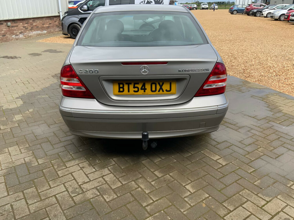 Mercedes-Benz C Class Elegance Se Red #7