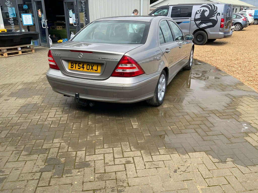 Mercedes-Benz C Class Elegance Se Red #8