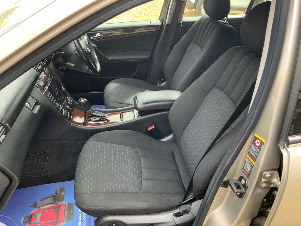 Mercedes-Benz C Class Elegance Se Red #12