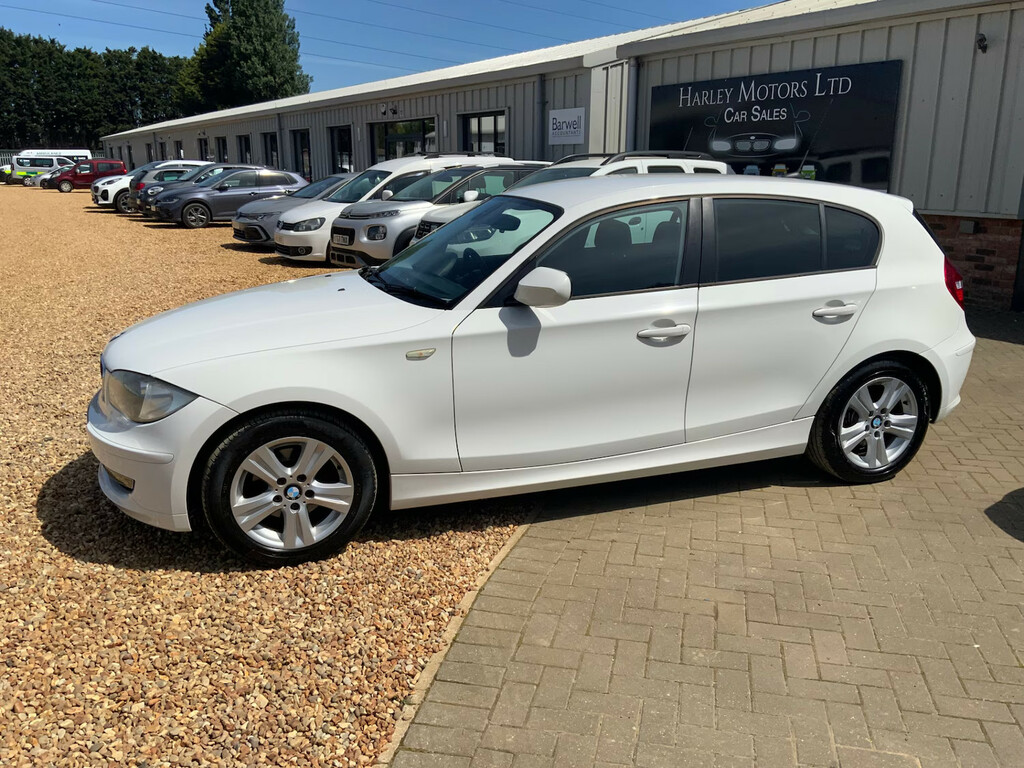 BMW 1 Series  Black #2