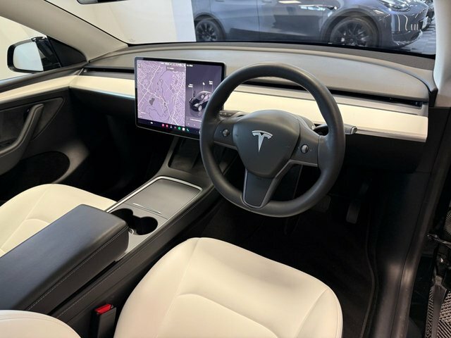Tesla Model Y Dual Motor Long Range Suv 4Wde AF22UXS Black #2