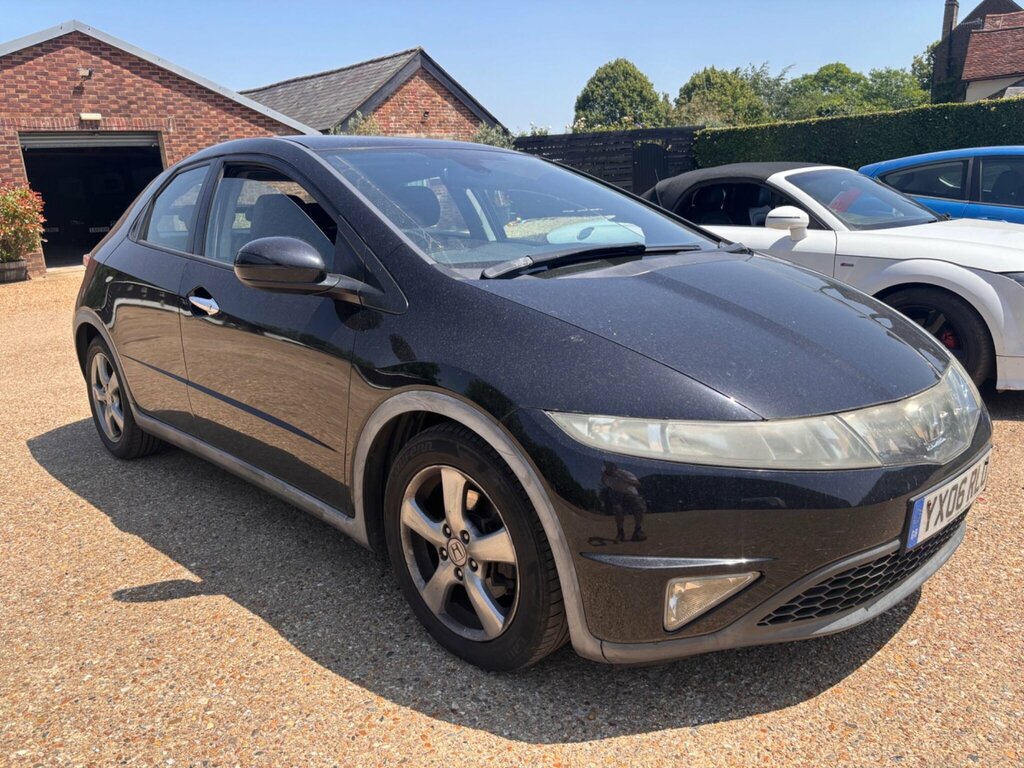 Honda Civic 1.8 I-vtec Es Hatchback 152 Gk Black #4