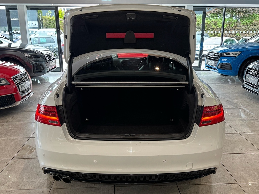 Audi A5 Tfsi Black Edition Plus White #6