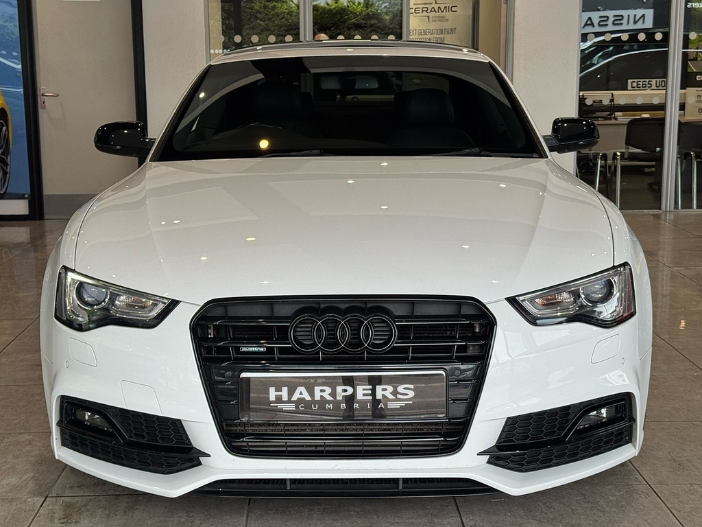 Audi A5 Tfsi Black Edition Plus White #3