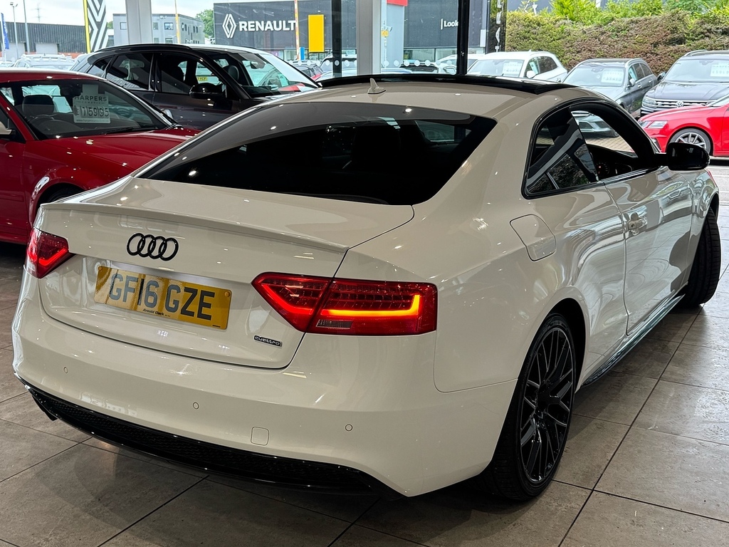 Audi A5 Tfsi Black Edition Plus White #2