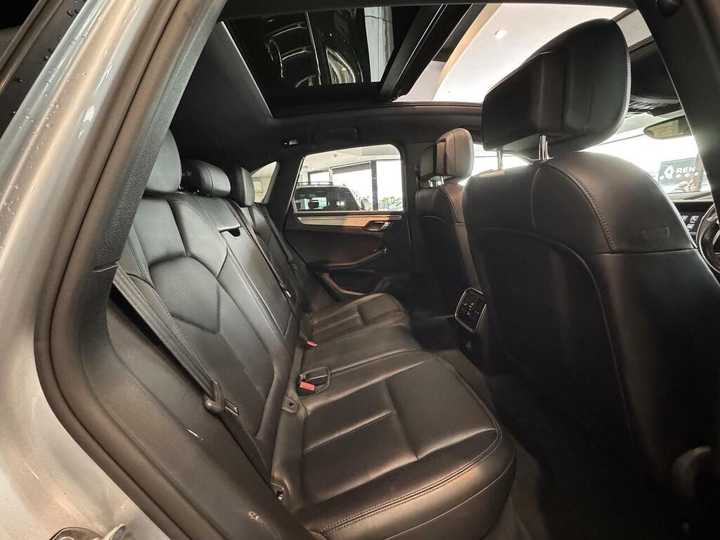Porsche Macan V6 S Pdk 4Wd White #11