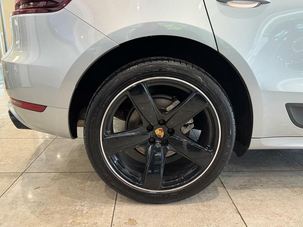Porsche Macan V6 S Pdk 4Wd White #10