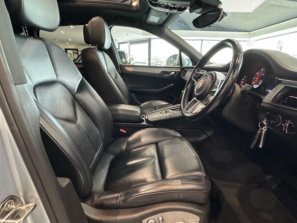Porsche Macan V6 S Pdk 4Wd White #19