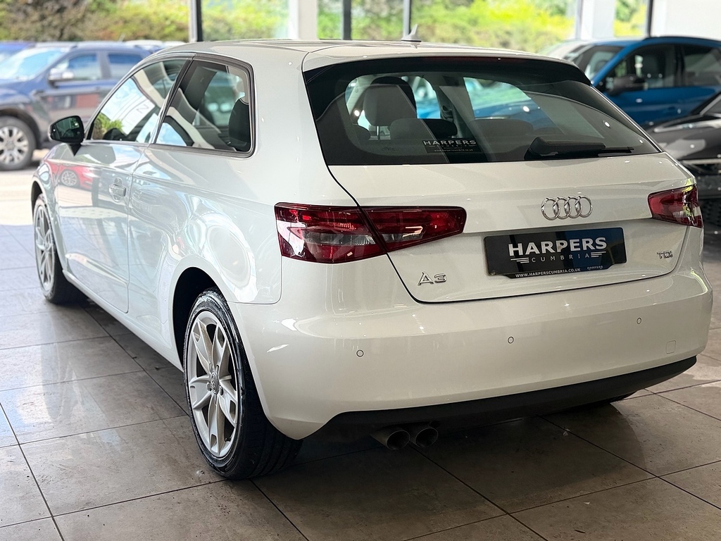 Audi A3 Audi A3 Tdi Se Technik Hatchback 2.0 White #5