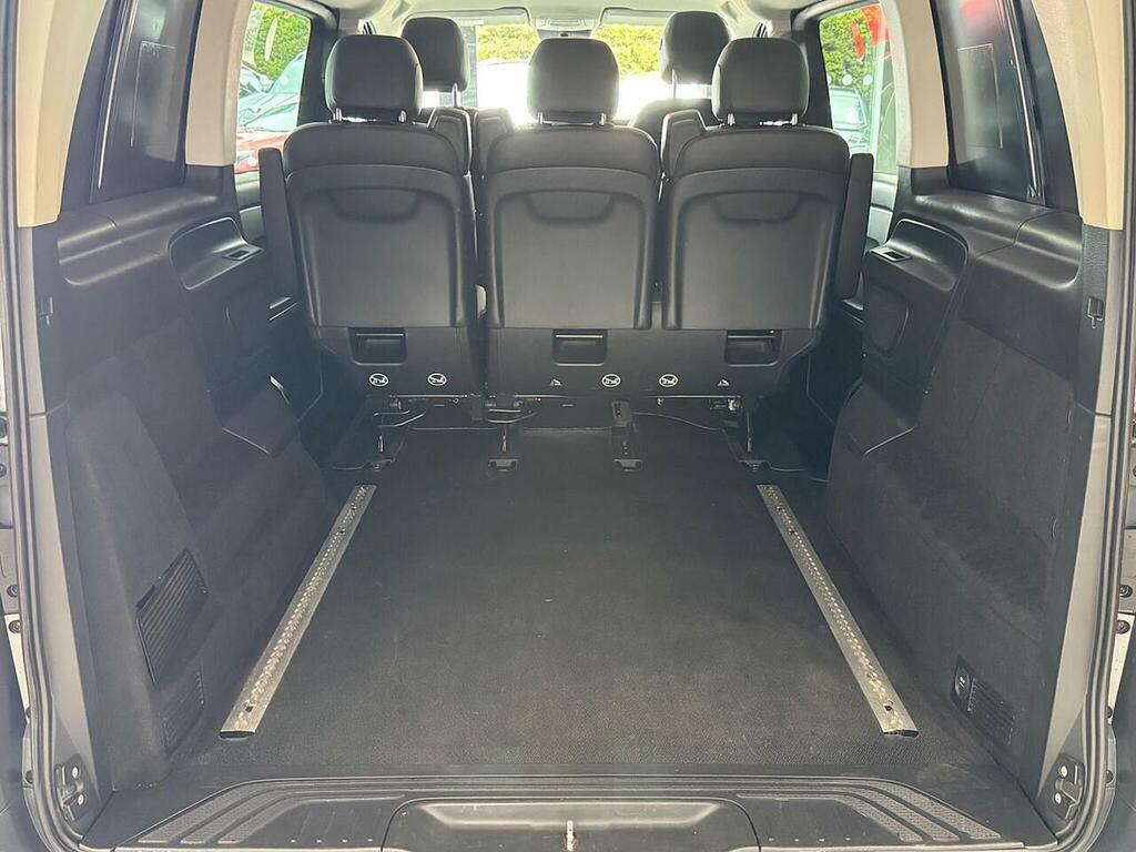 Mercedes-Benz Vito 1.6L Null 6Dr White #11