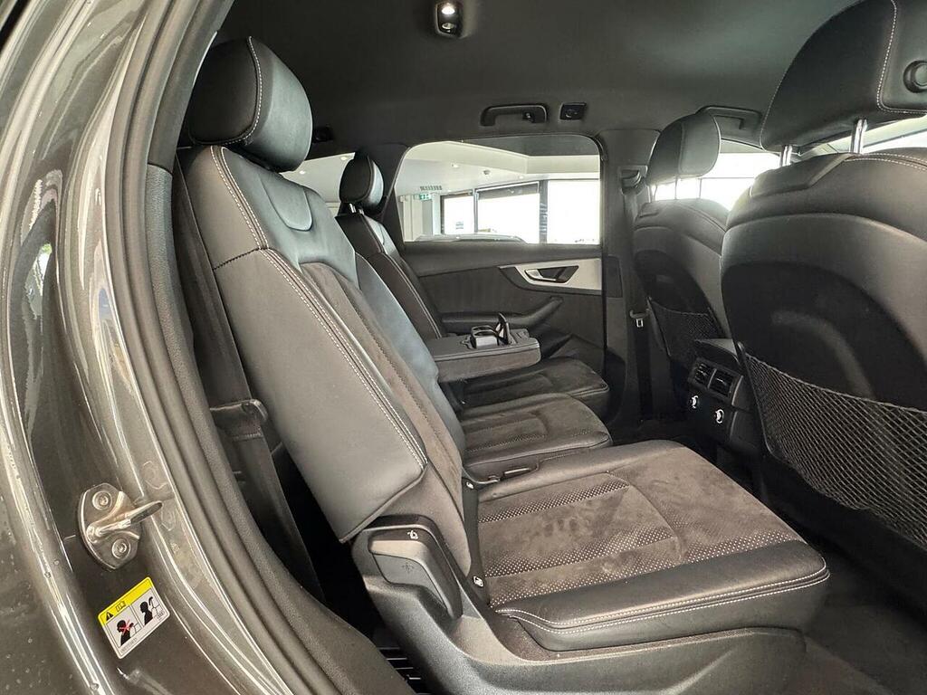 Audi Q7  Blue #11