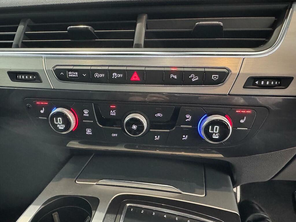 Audi Q7  Blue #24