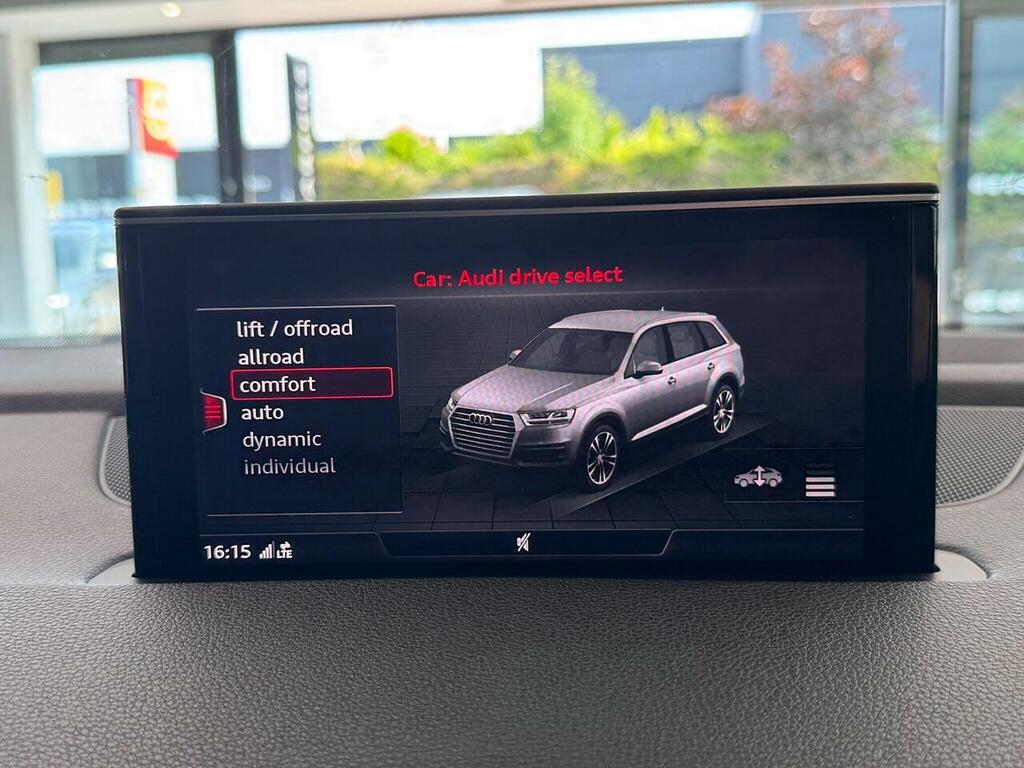 Audi Q7  Blue #29