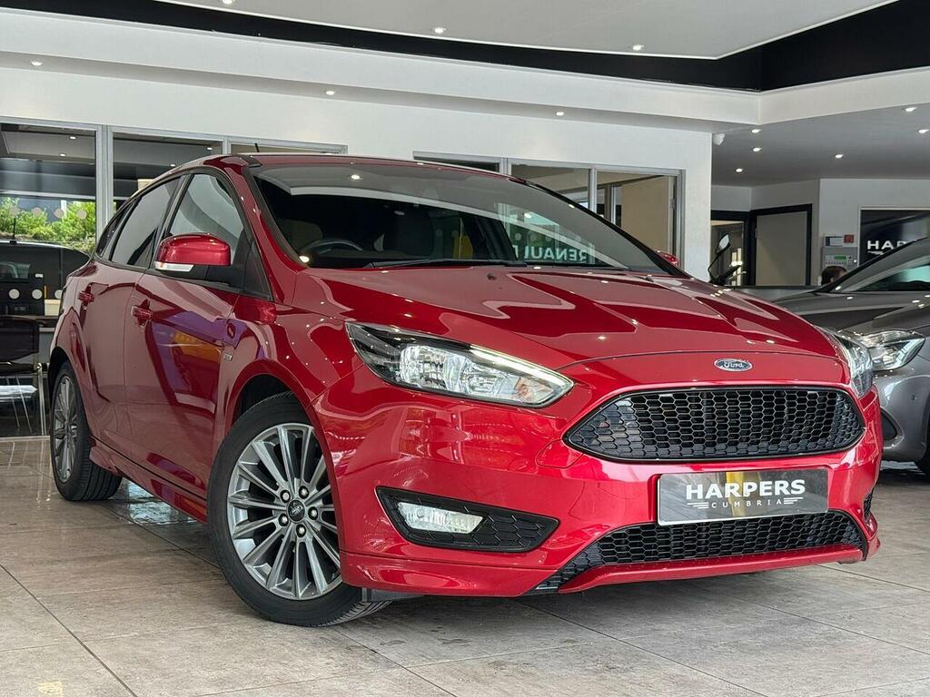 Ford Focus T Ecoboost St-line Hatchback 1.0 Red