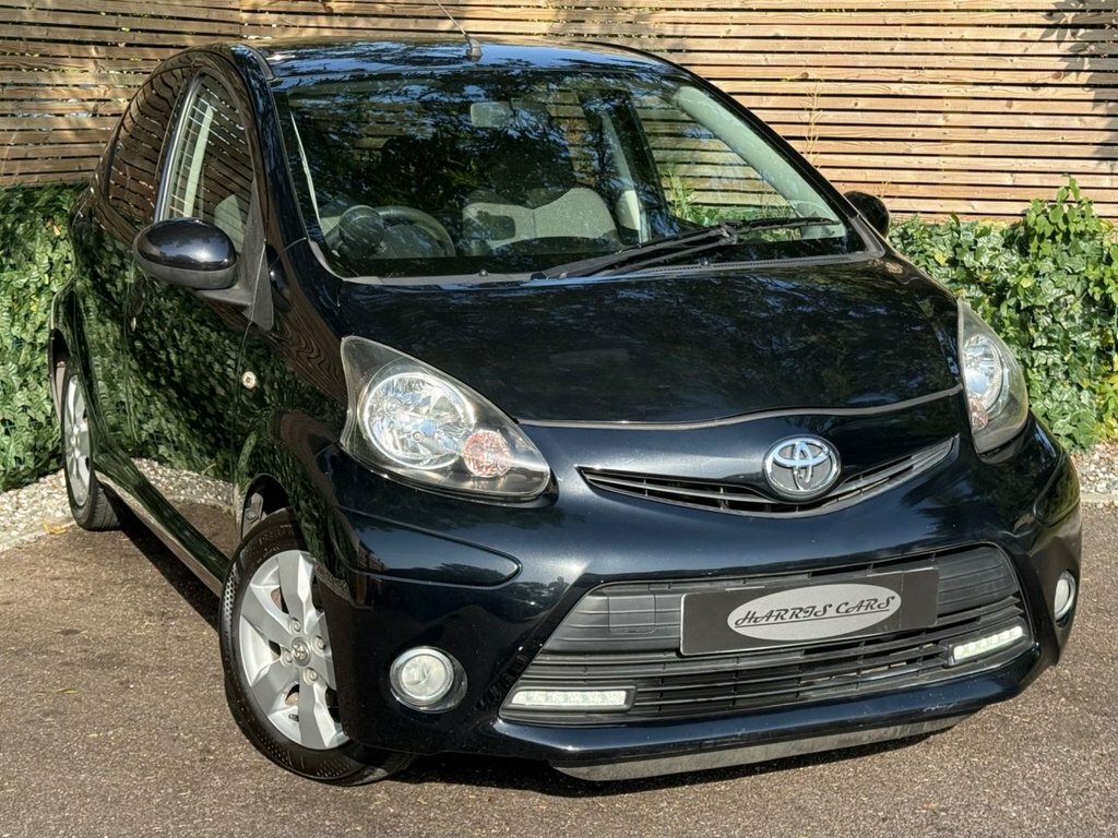 Toyota Aygo 1L Fire Black #2
