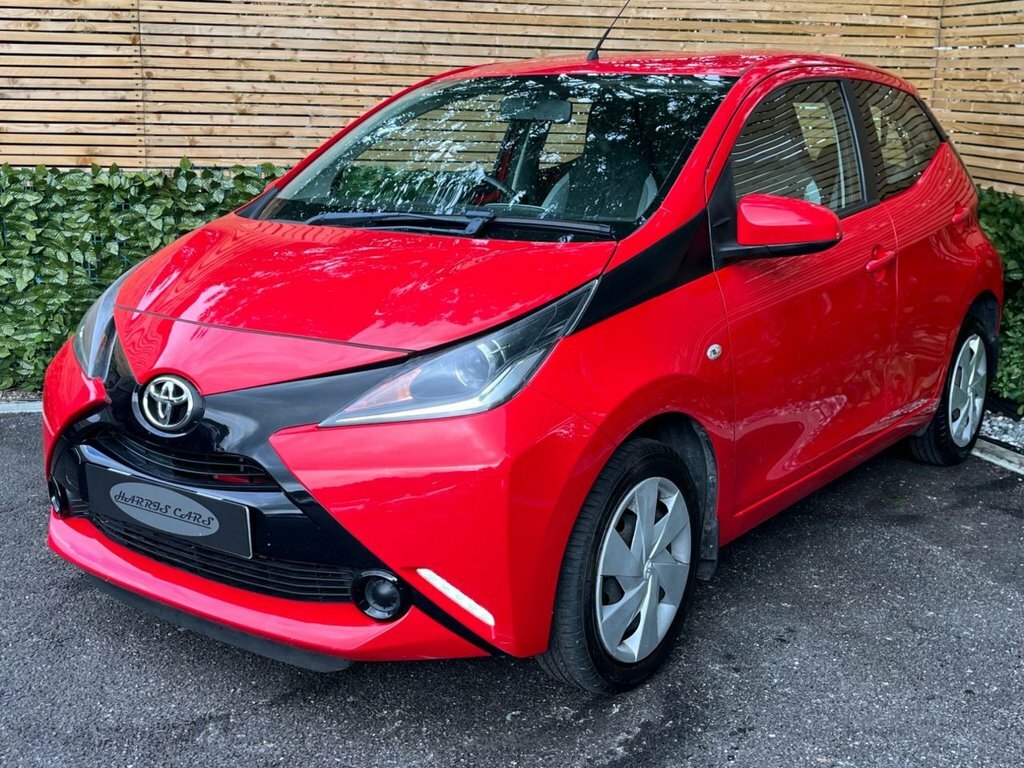 Toyota Aygo 1L X-play GY67UVT Red #5