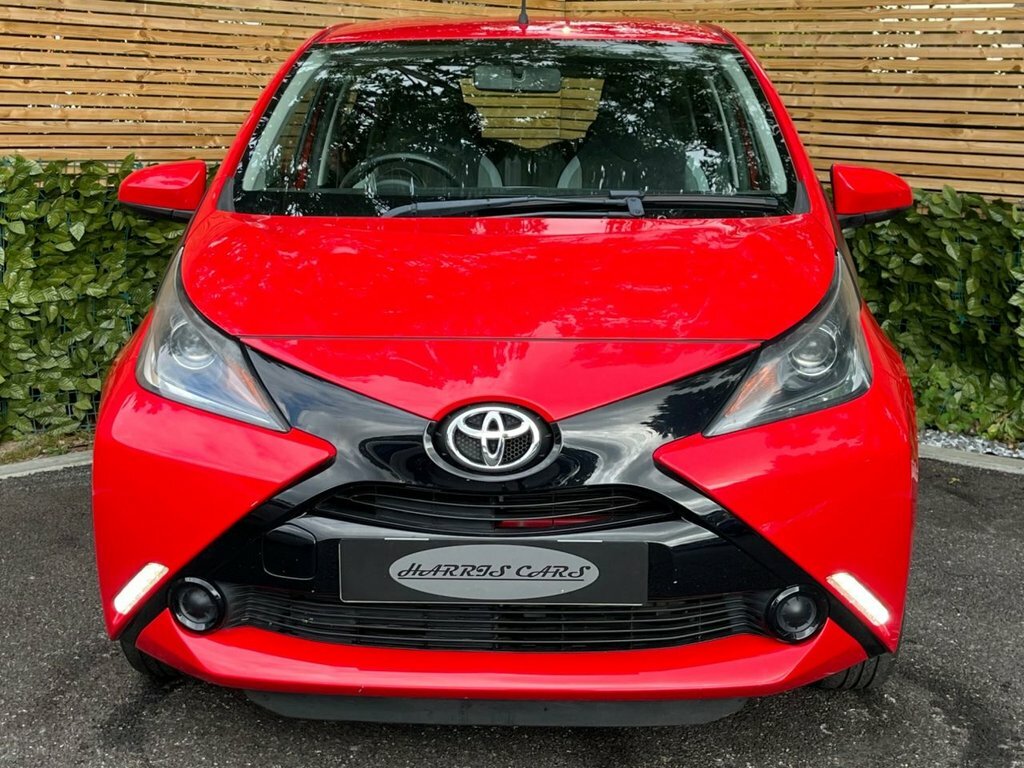 Toyota Aygo 1L X-play GY67UVT Red #6