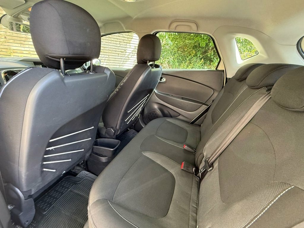 Renault Captur Hatchback Brown #17