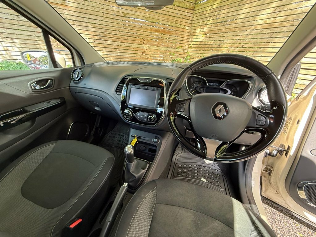 Renault Captur Hatchback Brown #16
