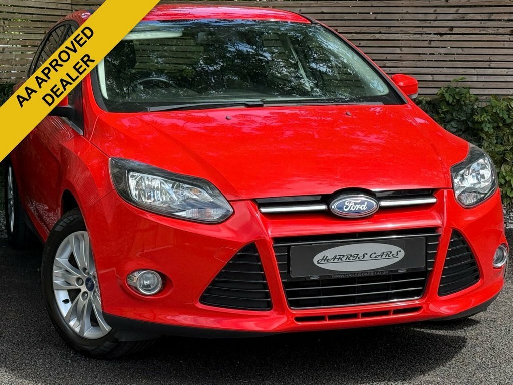Ford Focus 1L Titanium Navigator Red