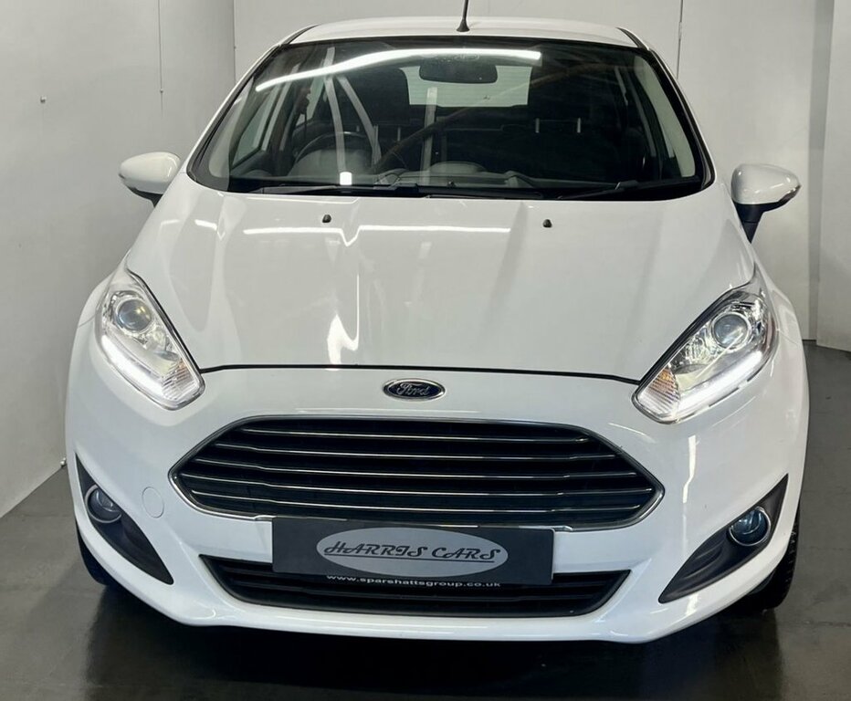 Ford Fiesta 1L Titanium X White #6