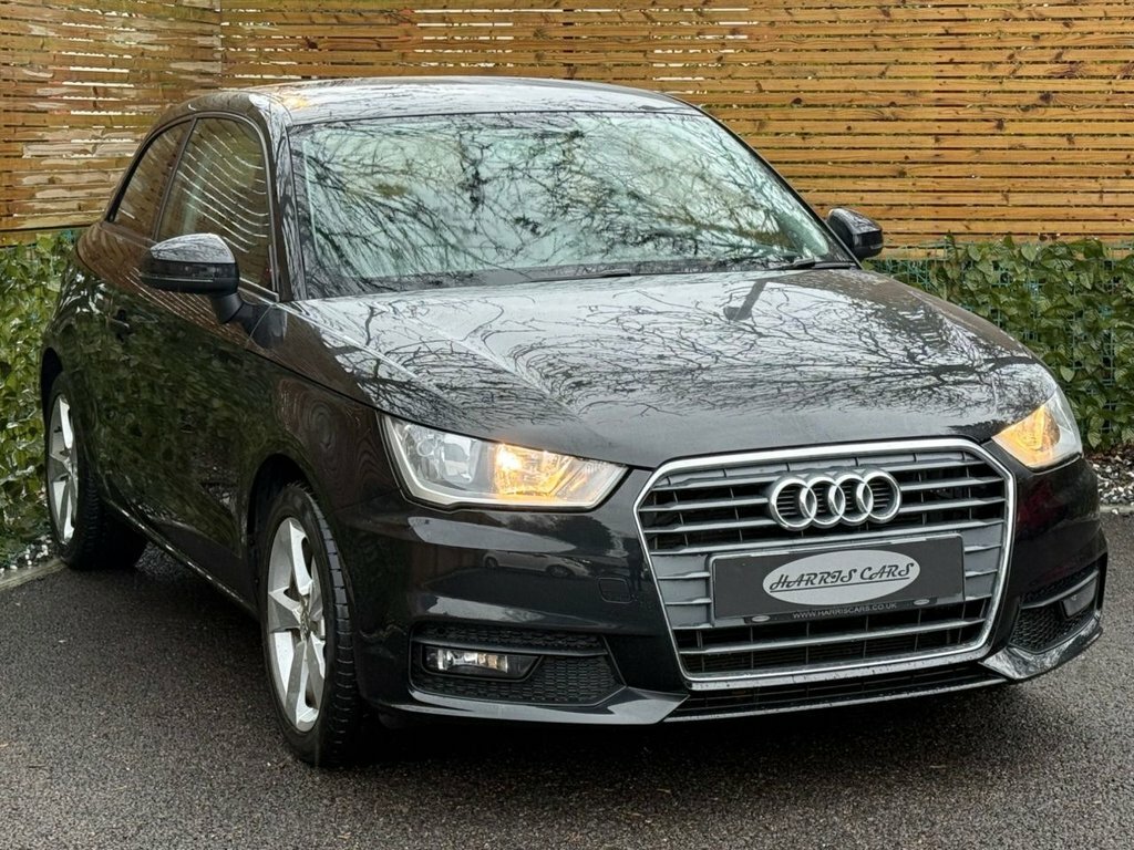 Audi A1 1L Sport Black #6