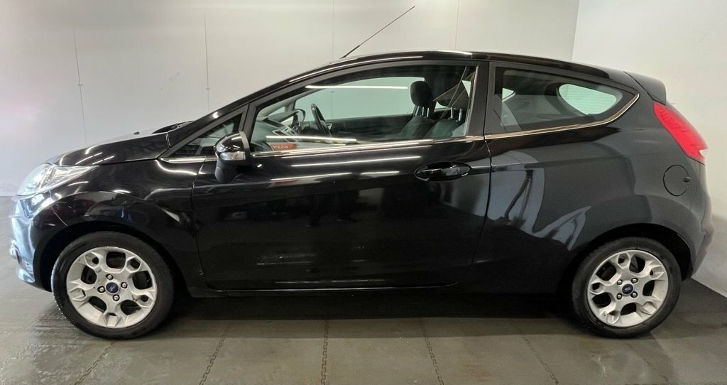 Ford Fiesta 1.3L Zetec CA16XAY Black #5