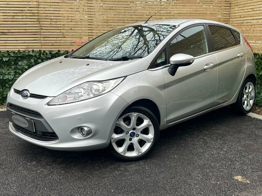 Ford Fiesta 1.3L Zetec Silver #5