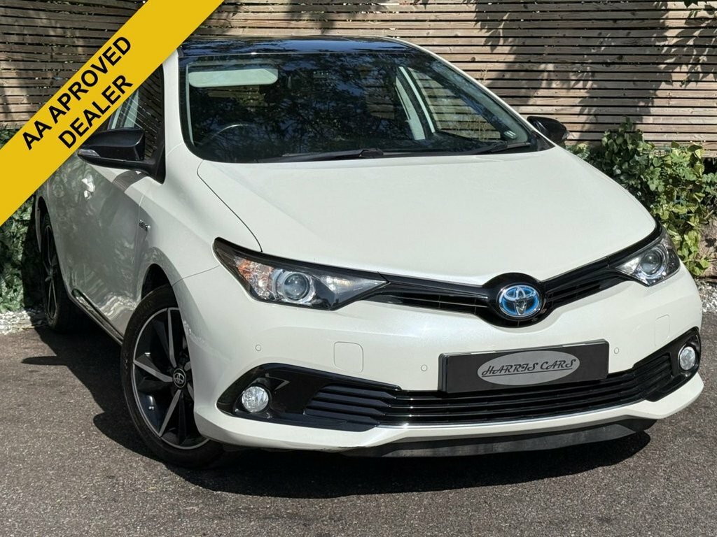 Toyota Auris 1.8L Design White