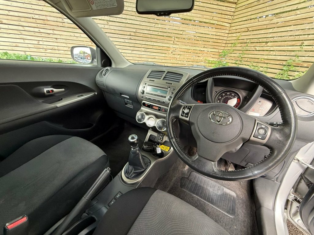 Toyota Urban Cruiser 1.4 D-4d 89 Bhp Silver #18