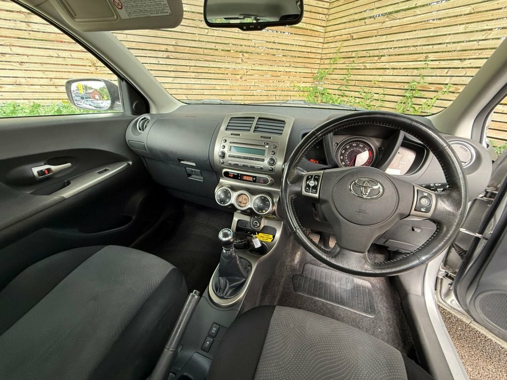 Toyota Urban Cruiser 1.4 D-4d 89 Bhp Silver #19
