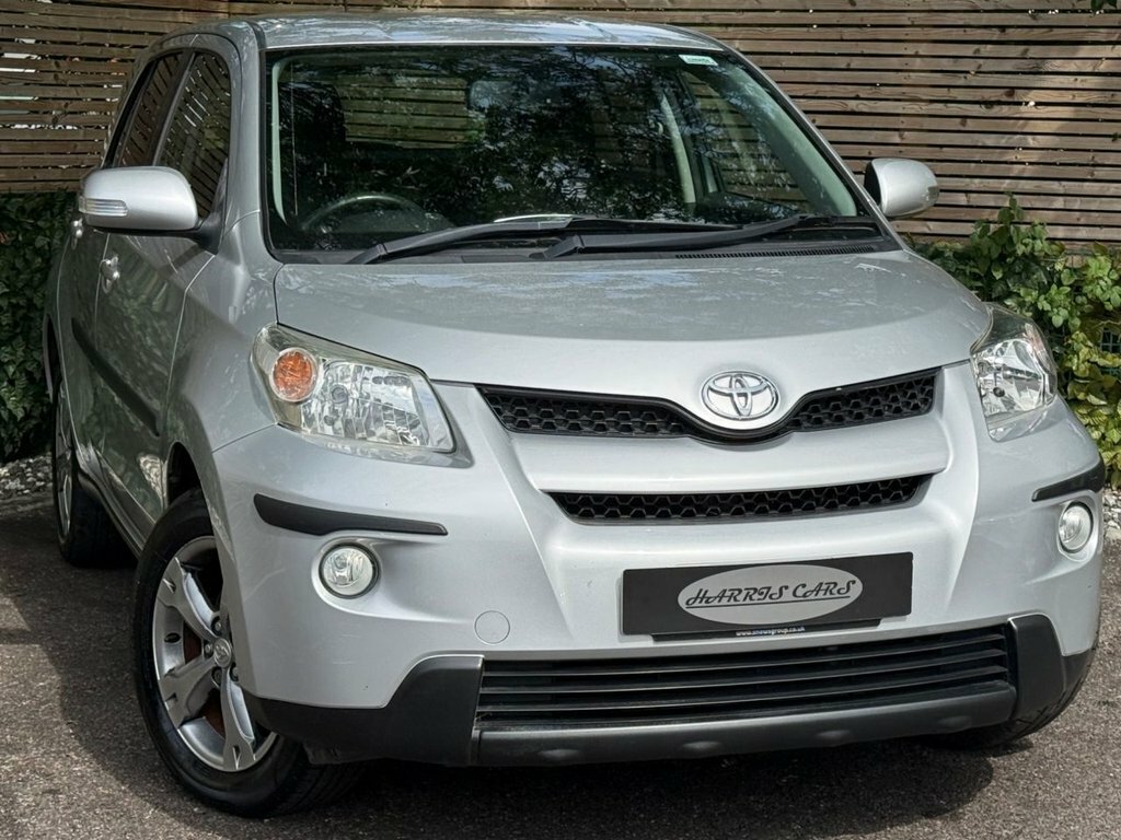 Toyota Urban Cruiser Suv Silver #3