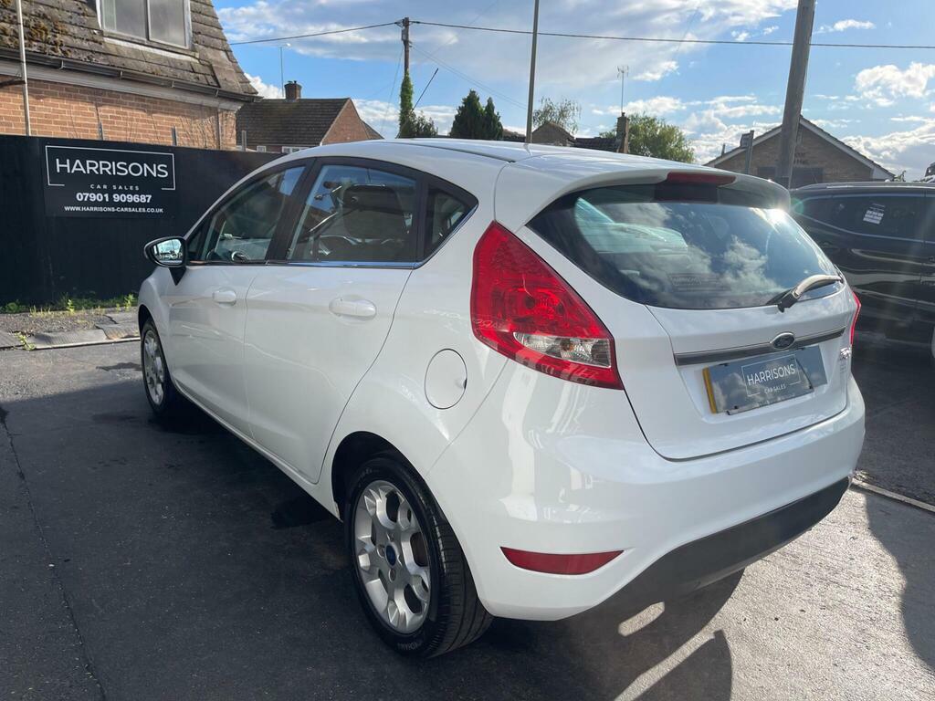 Ford Fiesta 1.25 Zetec  White #4
