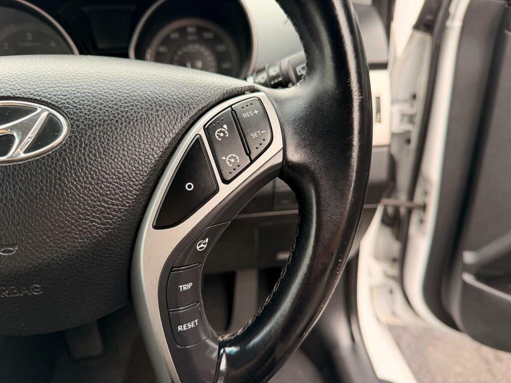 Hyundai I30 1.6 Crdi Blue Drive Se Black #19