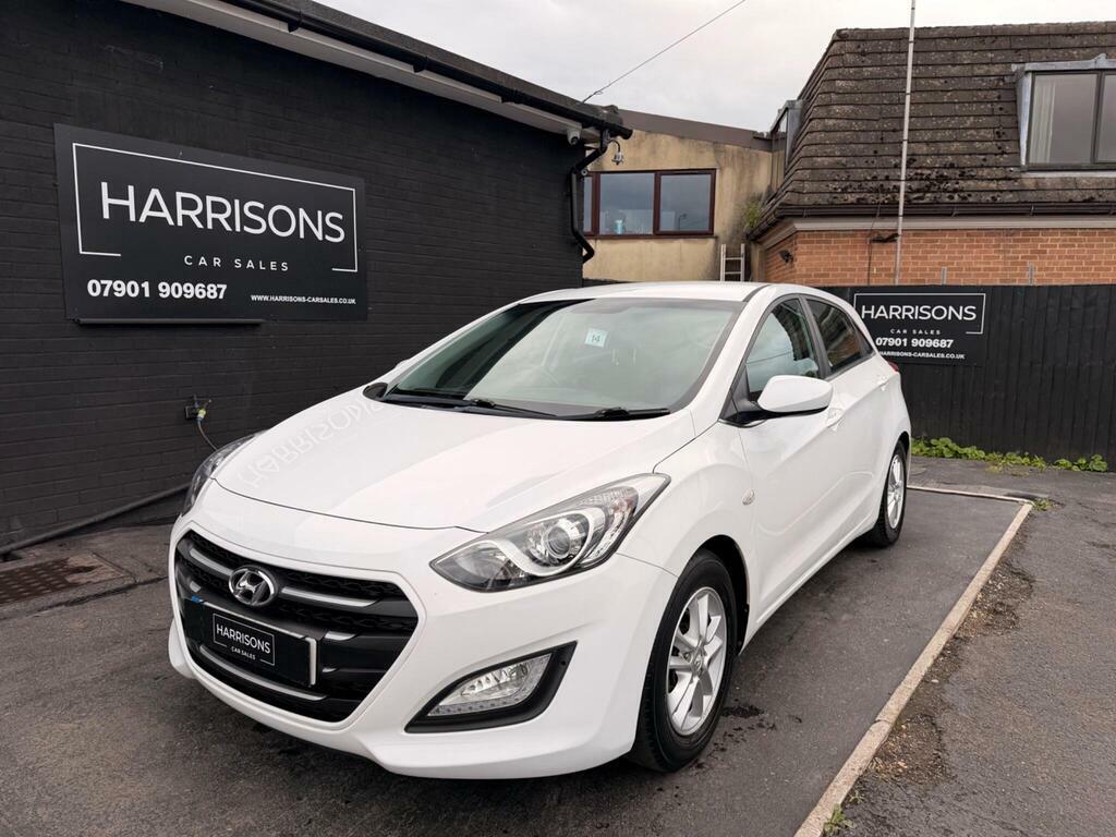 Hyundai I30 1.6 Crdi Blue Drive Se Euro 6 S S White