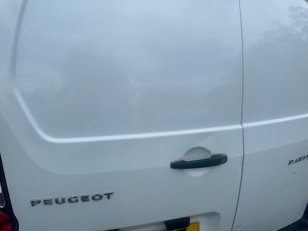 Peugeot Partner Hdi Crc White #7