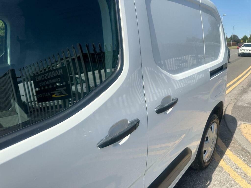 Citroen Berlingo Mpv Black #10