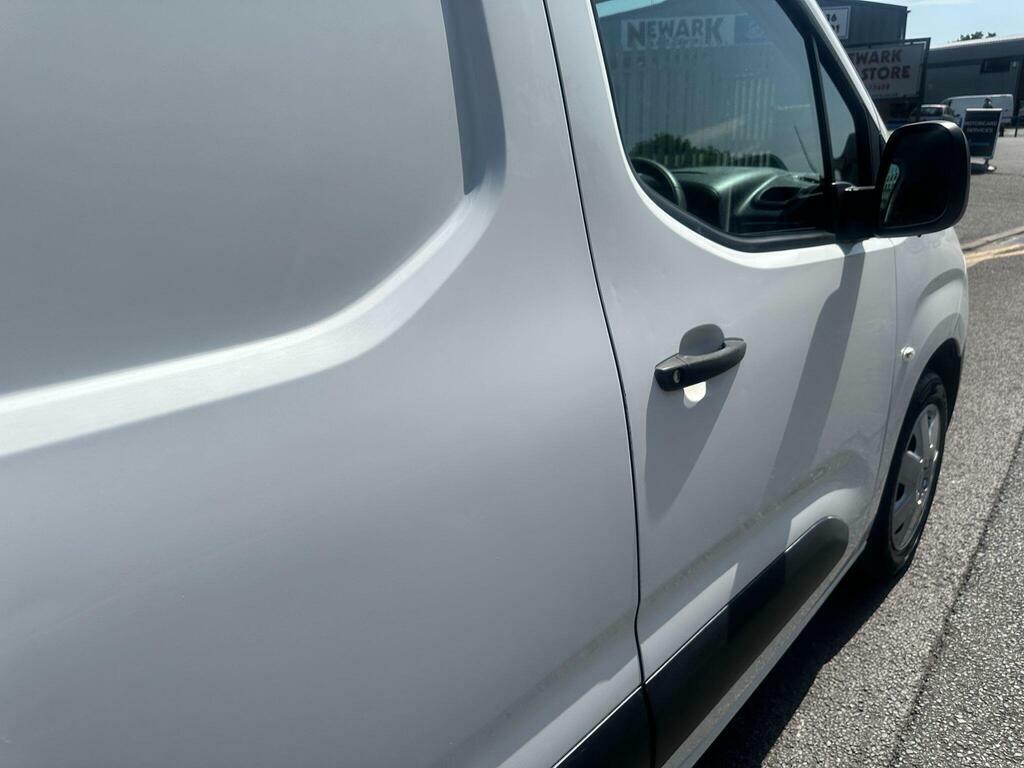 Citroen Berlingo Mpv Black #19